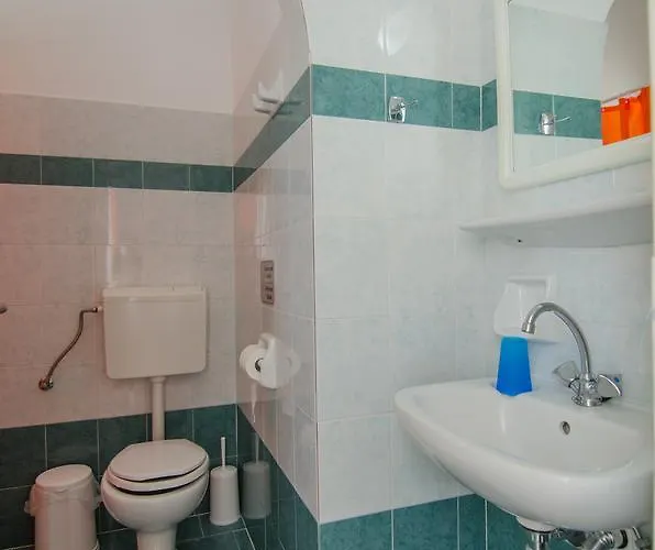 Athena 3* Chora (Ios)